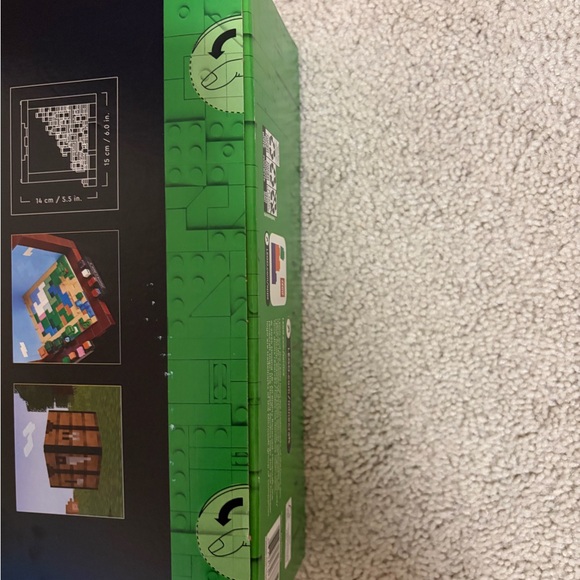 LEGO 21265 Minecraft The Crafting Table Building Set NEW In Box - Picture 4 of 4